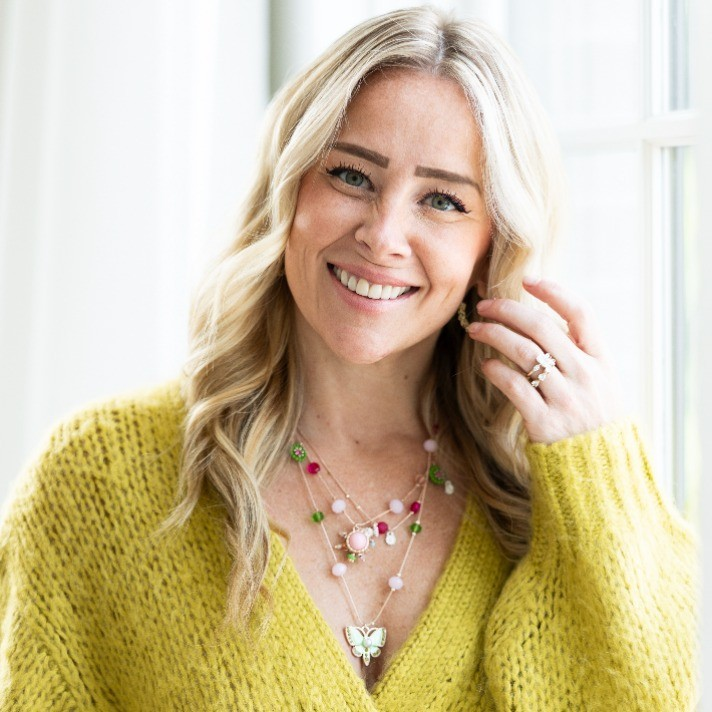 Holly Crawshaw